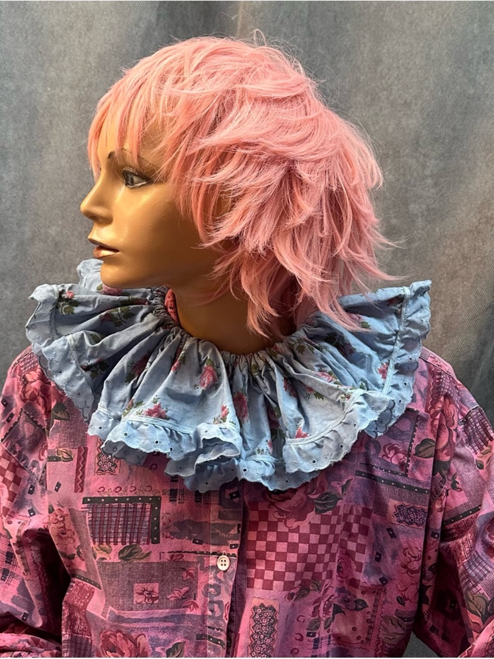 Vintage ruffle clown collar blue floral one size